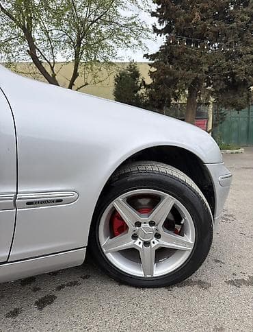 furqon mercedes: Mercedes-Benz C 200: 2 l | 2000 il Sedan — 7