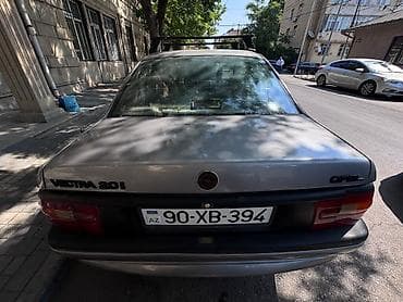 opel vectra b: Opel Vectra: 2 l | 1995 il 455084 km Sedan — 3