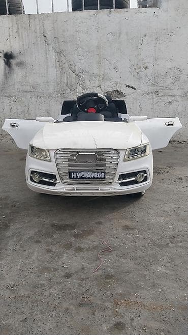 Uşaqlar üçün digər mallar: Uşaq elektrik avtomobili – HY-A1888 model - Korpus: ağ rəng, real — 1