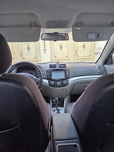 prius qapi: Changan Alsvin V5: 1.5 l | 2013 il 204885 km Sedan — 7