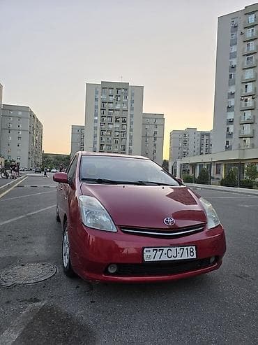 Toyota Prius (2-ci nəsil) hibrid hetçbek - Rəng: qırmızı - Kuzov: 5 lalafo.az -da Toyota Prius (2-ci nəsil) hibrid hetçbek - Rəng: qırmızı - Kuzov: 5