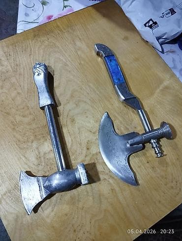 ev saati modelleri: Sovet dövründən qalma biri 200,birisi 50 azn,, Məhsul: 2 ədəd metal — 2