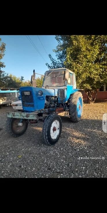 sürücülük vəsiqəsi tələb etməyən motosiklet: Mavi rəngli təkərli traktor - Kabinli, ön qoruyucu şüşə və yan — 5