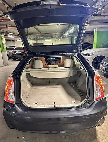 Продажа авто: Toyota Prius: 1.8 л | 2014 г. Хэтчбэк — 6