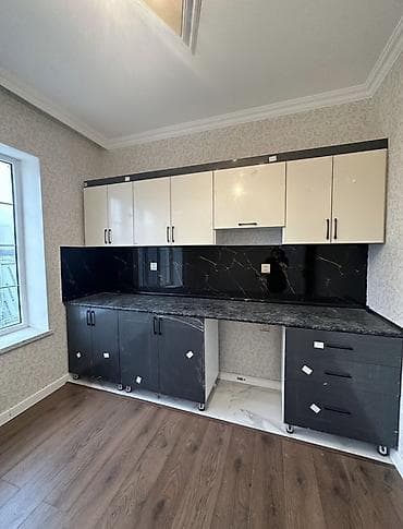 кухна мебель: Mətbəx mebel dəsti - Üst modul: 6 qapılı, açıq krem rəngli fasadlar — 2