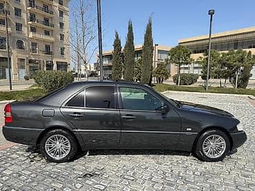 ford transit 1994: Mercedes-Benz C-Class: 2 l | 1995 il Sedan — 5