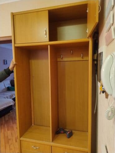 2ci əl dolab: İşlənmiş, 4 qapılı Düz dolab, Qarderob, paltar dolabı — 6