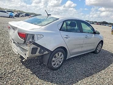 masin səkilləri: Kia Rio: 1.6 l | Sedan — 9
