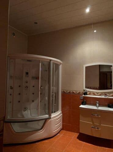 ev certiyojları: 6 otaqlı, 800 kv. m, Təmirsiz — 18