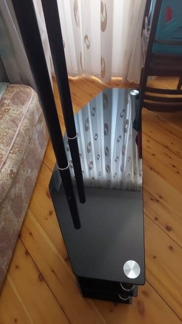 где купить матрицу для телевизора: Б/у, Прямой ТВ стенд, С полками, Стеклянный — 1