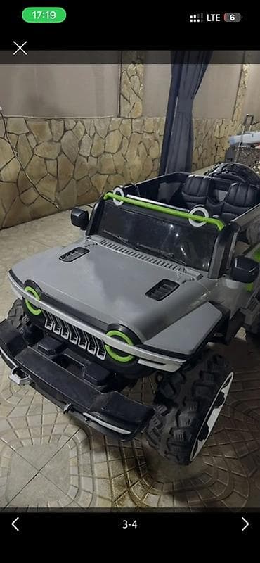 jeep wj: Uşaq üçün elektrikli off-road Jeep tipli maşın - Korpus: boz/qara — 2