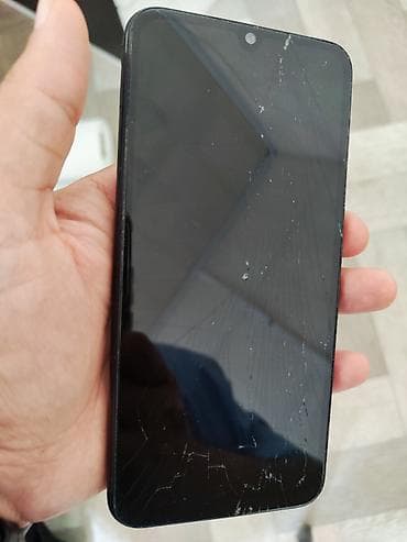 ev alqi saytlari: Redmi not 8 şəkildə göründüyü kimidir, yaddaş 128 — 2