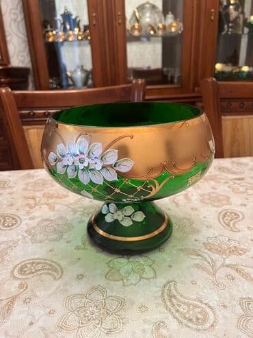 saxlama qabları: Çex bogema originaldı, ölçüsü 22*22sm. Əla vəziyyətdədir, işlənməyib — 2