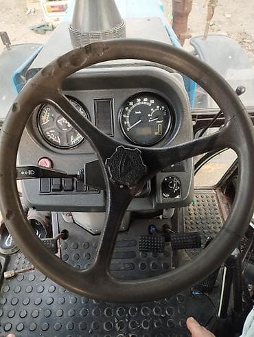 hidravlik tormuz: Belarus 1221.2 traktor - Güclü 4x4 kənd təsərrüfatı traktoru - — 2