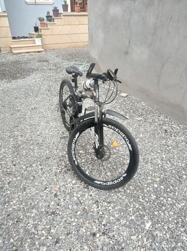 велосипед бишкек бу: İşlənmiş Şəhər velosipedi Adidas, 26", sürətlərin sayı: 7, Ünvandan götürmə — 1
