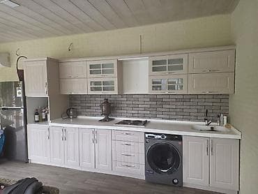 mdf metbex mebelleri: Mətbəx mebeli dəsti – klassik üslubda, açıq krem rəngli fasadlar və — 1