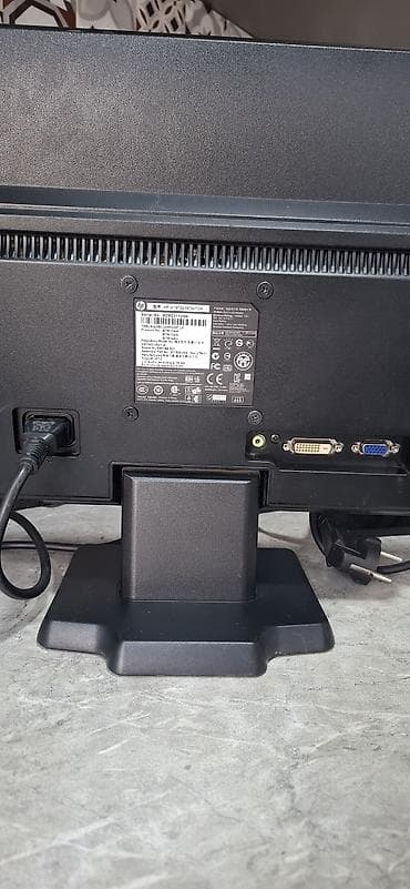 Настольные ПК и рабочие станции: HP W1972a LCD monitor - Ekran diaqonalı: 18.5" - Panel: LCD, parlaq — 2