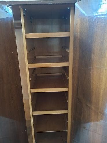 paltar sfaneri: 3 qapılı, Qəhvəyi, Taxta, Açılan, Düz dolab — 3