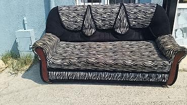 Zebra naxışlı 3 nəfərlik divan - Üslub: Qara-ağ zebra printi ilə