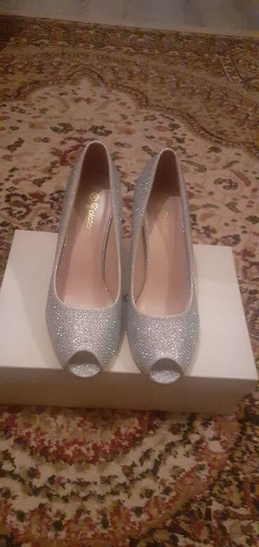 белые туфли новые: Туфли, Размер: 38, цвет - Белый, Б/у — 3