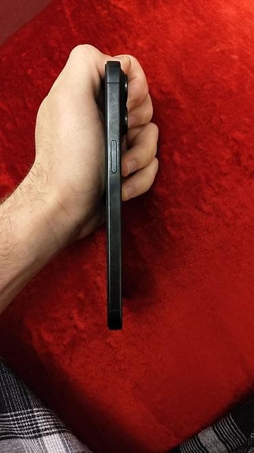 iphone 15 pro max satilir: IPhone 15 Pro Max, Qara, Face ID — 5