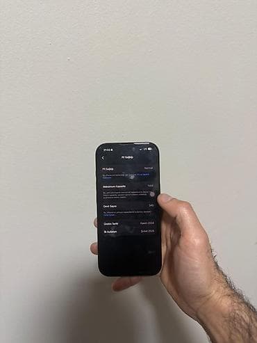 iphone 2 g: IPhone 16 Pro, Qara, Face ID — 2