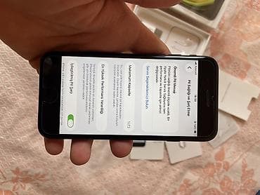 iphone x barter: IPhone SE 2020, Qara, Barmaq izi — 9