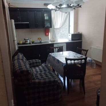 ağ şeher evler: Gənçlik metrosunun yaxınlığında Atatürk parkına yaxın 9 mertebeli — 4