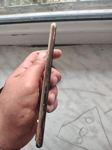 realme x7 pro: IPhone Xs, 256 GB, Qızılı, Face ID — 7