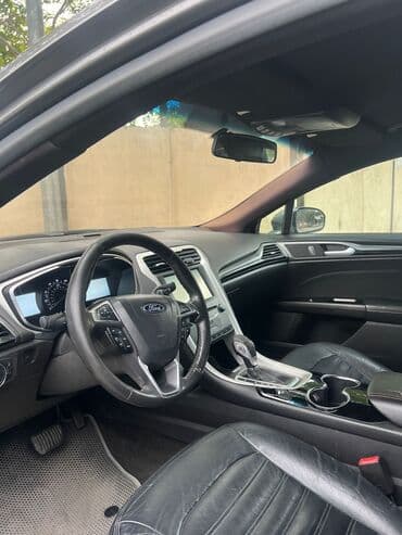 yağış sensoru: Ford Fusion sedan – tünd boz rəng, zərif və aerodinamik dizayn. Əsas — 4