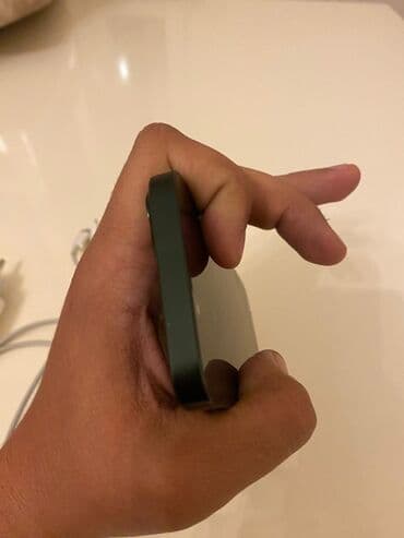 ıpone 13: IPhone 13, 128 GB, Yaşıl, Simsiz şarj, Face ID — 7