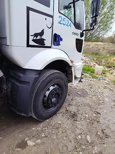 tekeri: Ford Cargo 8x4 damperli yük maşını - Marka/model: Ford Cargo - Gediş — 8