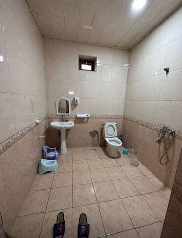 bakı tikiş evi ünvanları: Hazır baxça icarəyə verilir. 2mertebeli evdir. 7otaq. 2hamam tualet — 11