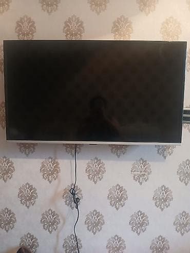 samsung uhd 125 cm: Divar asılqanlı plazma/LCD televizor - Ekran: təxminən 40–50 düym — 1