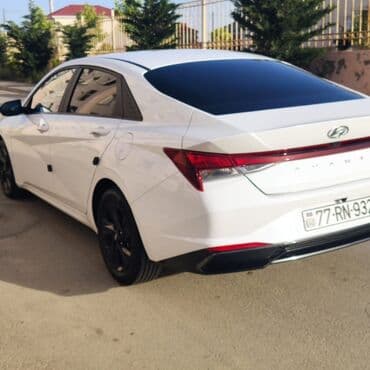 maşın cip: Hyundai Elantra: 1.6 l | 2021 il Sedan — 2