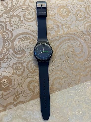 swatch saat en ucuz: Swatch saat – klassik minimalist dizayn - Brend: Swatch - Korpus — 1