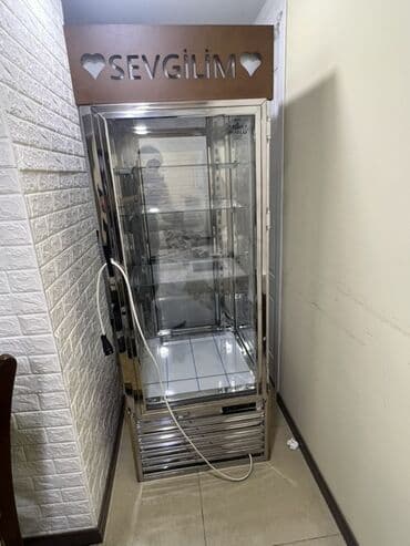 Dolab vitrinləri: Şüşəli dolab vitrini, Yeni, Ünvandan götürmə