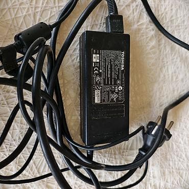 notebook wifi adapter: Toshiba markalı PA-1650-01 model noutbuk enerji adapteri. Bu adapter — 1
