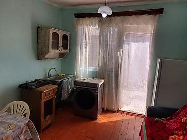ev ucuz: Sabunçu Rayonu.Bakıxanov qəsəbəsi.(Razin).Təmirli bir otaq,bir kuxna — 1