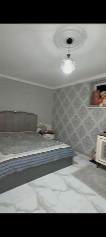 ev kirayesi: İki mərtəbəli, geniş və işıqlı ev - Planlama: Daxili taxta pilləkənlə — 7