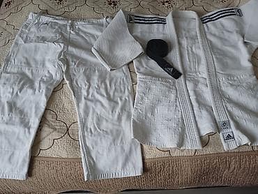 Təzədi geyinilmiyib Orjinal Adidas Razmeri 1.65 lalafo.az -da Təzədi geyinilmiyib Orjinal Adidas Razmeri 1.65