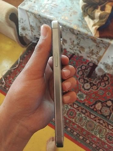 apple qulaqciq: IPhone 15 Pro Max, Gümüşü — 4