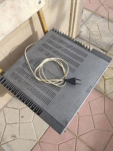 Микрофоны: Amfiton səsqücləndirici trans icində işləkdi səsqücləndirici yığanlar — 8