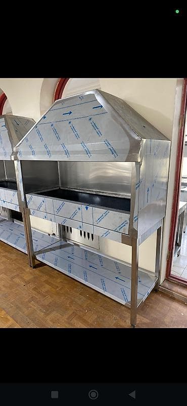 Professional sobalar: Kommersiya mətbəxi üçün avadanlıq paketi 1) Şüşə qapılı soyuducu — 5