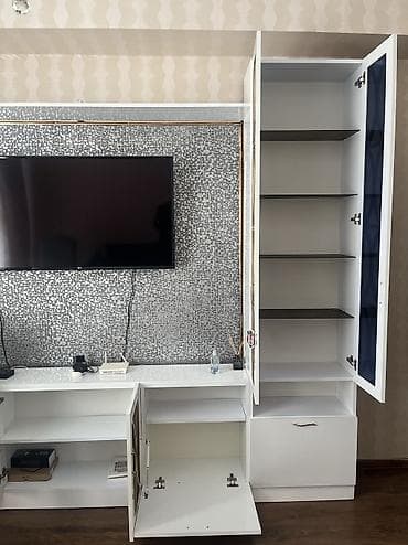 ağ süd: TV stend — 3