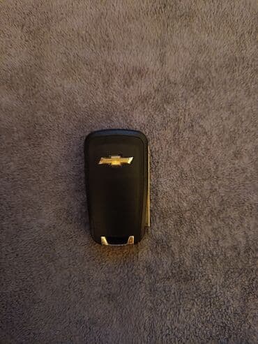 Системы охлаждения и нагревания: Zavod açar. Boş korpusdur. Üzerinde qabıda var. İşlekdir — 1