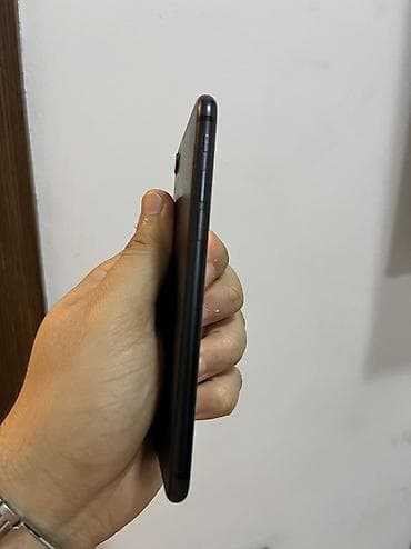 IPhone 7, 32 GB, Qara, Barmaq izi — 8