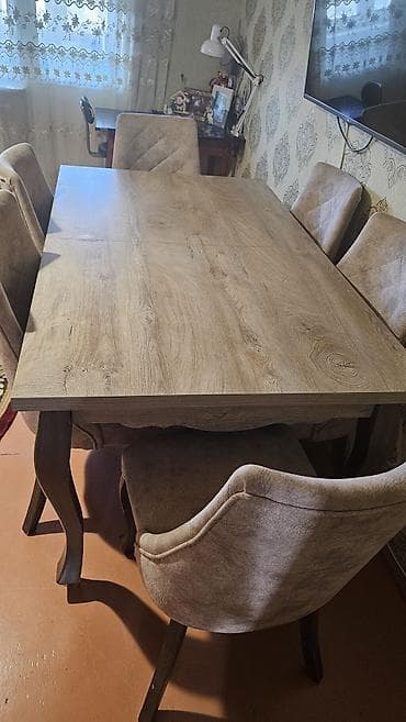 islenmis stol: Açılmayan, Dördbucaq masa, 6 stul — 3