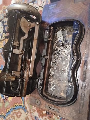 antik mebellər: Məhsul: mexaniki tikiş maşınının alt mexanizmi (köhnə model) Təsvir — 5