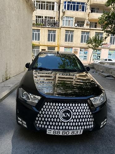 mercedes 2010: 110.000 proberg . bez kraska vurugu yoxdur. takside surulmuyub — 1